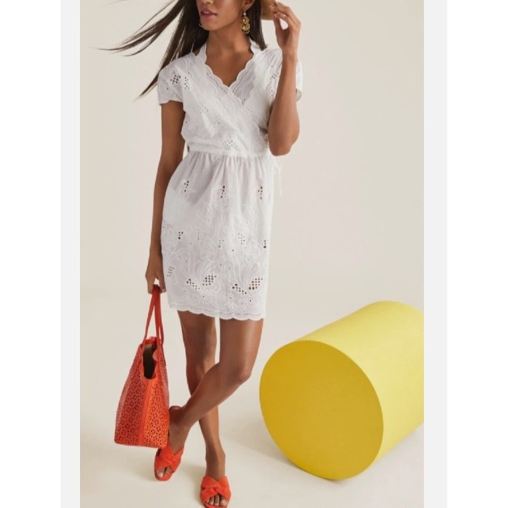 Cabi Dress Womens M White Drawstring‎ Eyelet Coverup Boho Floral Resort Scallop